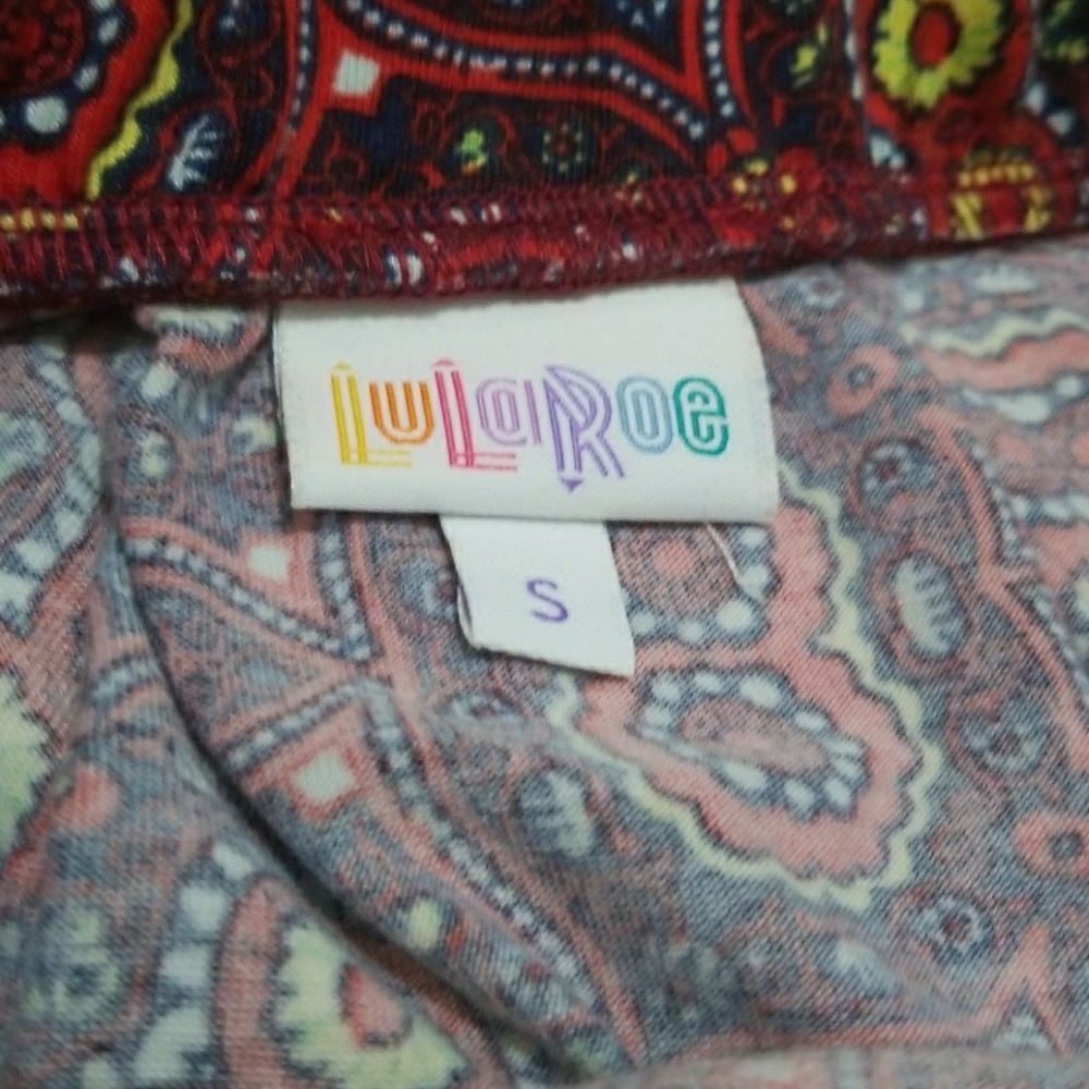 Small LuLaRoe Madison - Picture 3 of 3